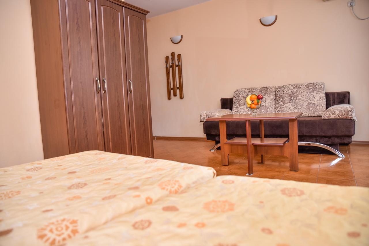Lucky Hotel Veliko Tarnovo Exterior photo